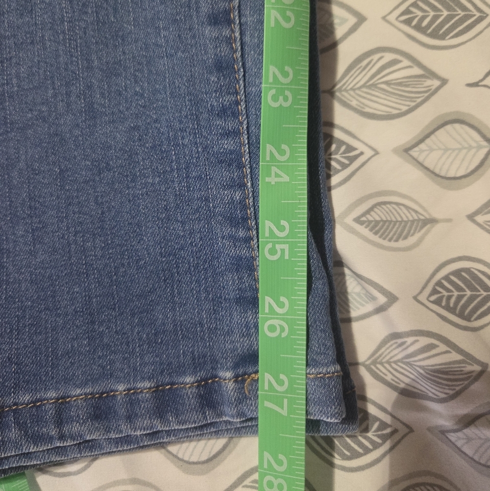 Style & Co. Women's Girlfriend Jeans - Light Wash - Picture 11 of 11